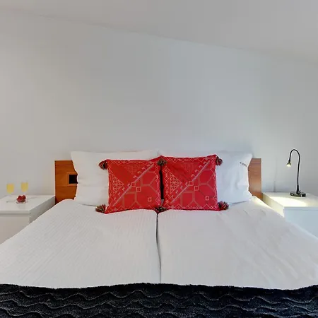 Vegas Near The By Renters *